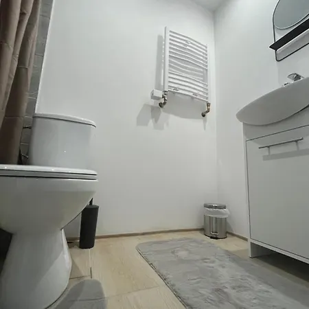 Tani Apartament Duszniki-zdroj * دوشنيكي زدروي